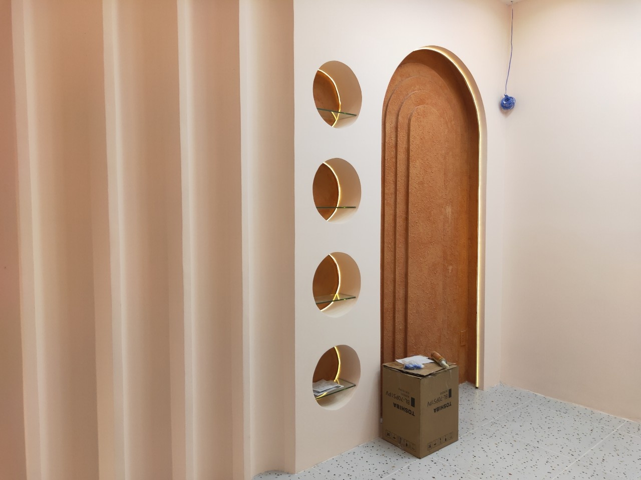 Đóng Thạch Cao Sơn nước Sài gòn, vách , trần, trần thả, trần chìm Tp HCM