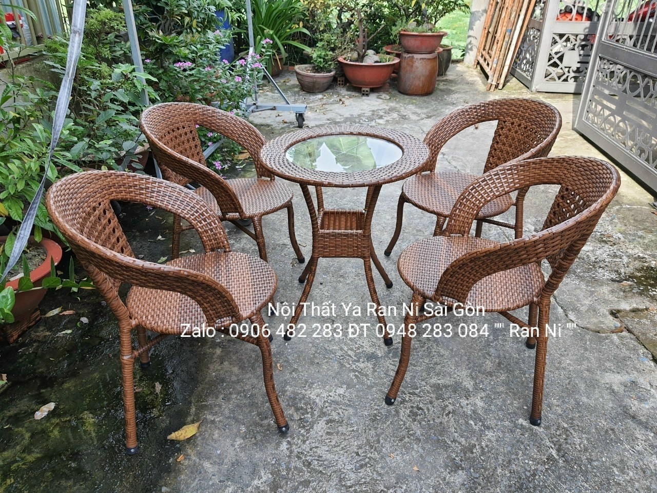 Bàn ghế quán cà phê đẹp, Ghế nhựa giả mây Sài Gòn Tp HCM