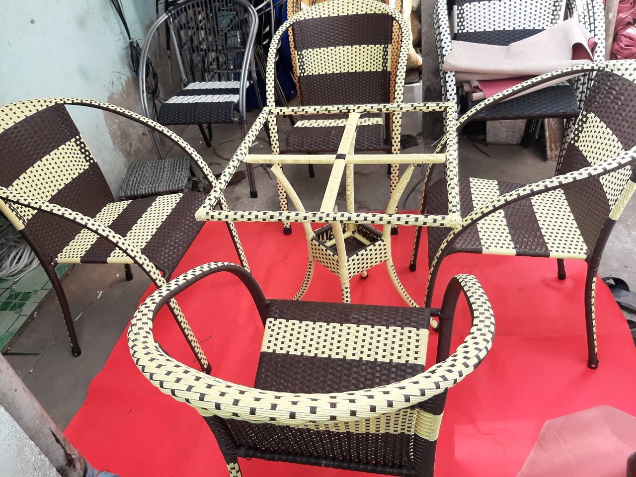 Bàn ghế quán cà phê đẹp, Ghế nhựa giả mây Sài Gòn Tp HCM