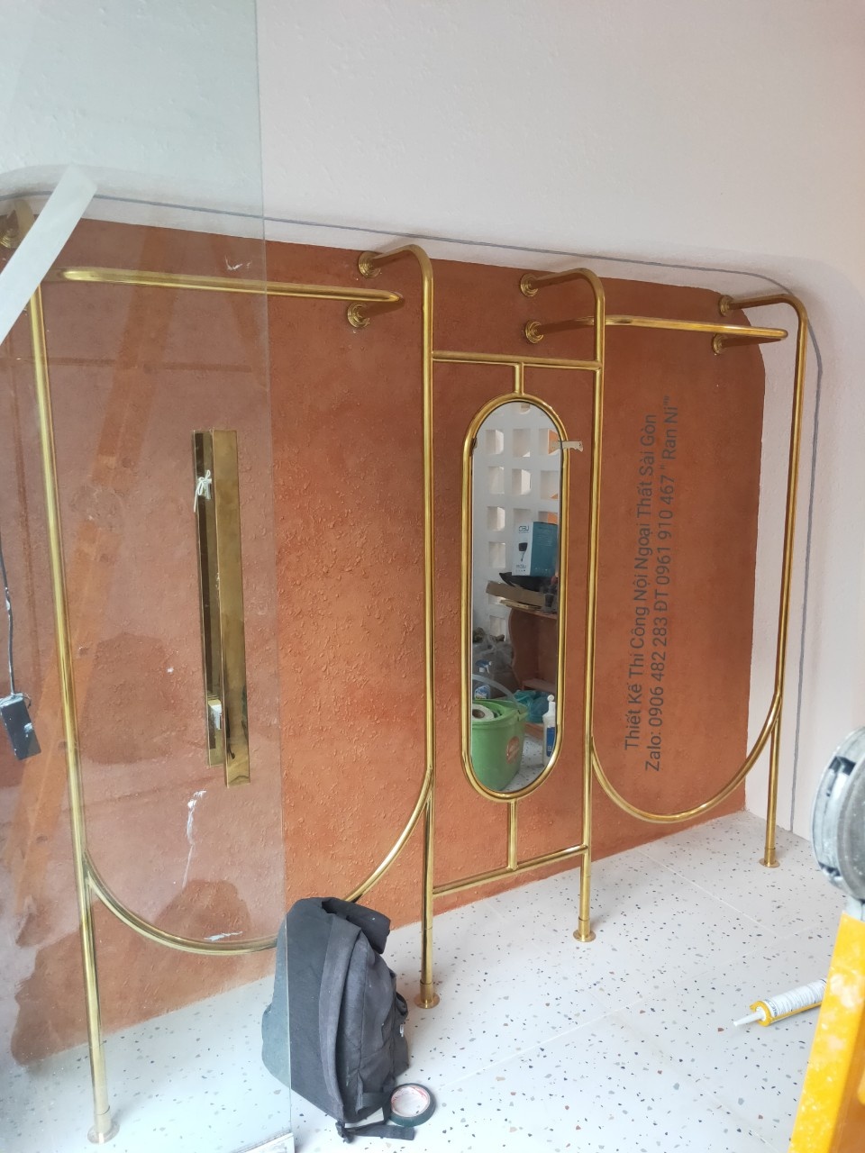 Làm Giá kệ treo, Sào treo đồ máng đồ,Thiết kế Thi công Tổng các hạng Mục shop thời trang sài gòn HCM 